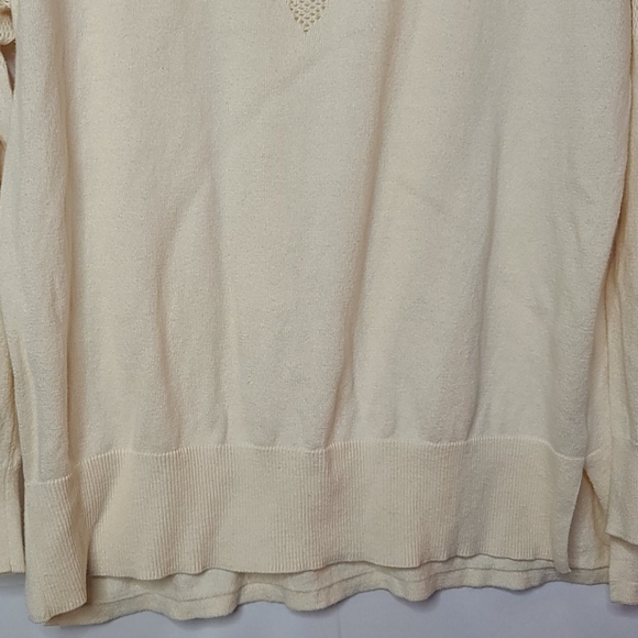 Two by Vince Camuto long sleeve cream sweater sz M - Picture 4 of 7